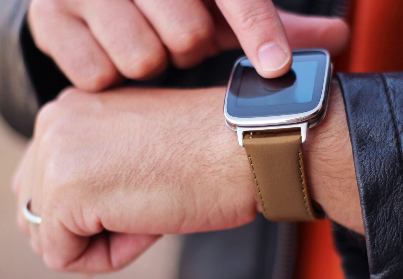Asus ZenWatch (Photo: Will Shanklin/Gizmag.com)