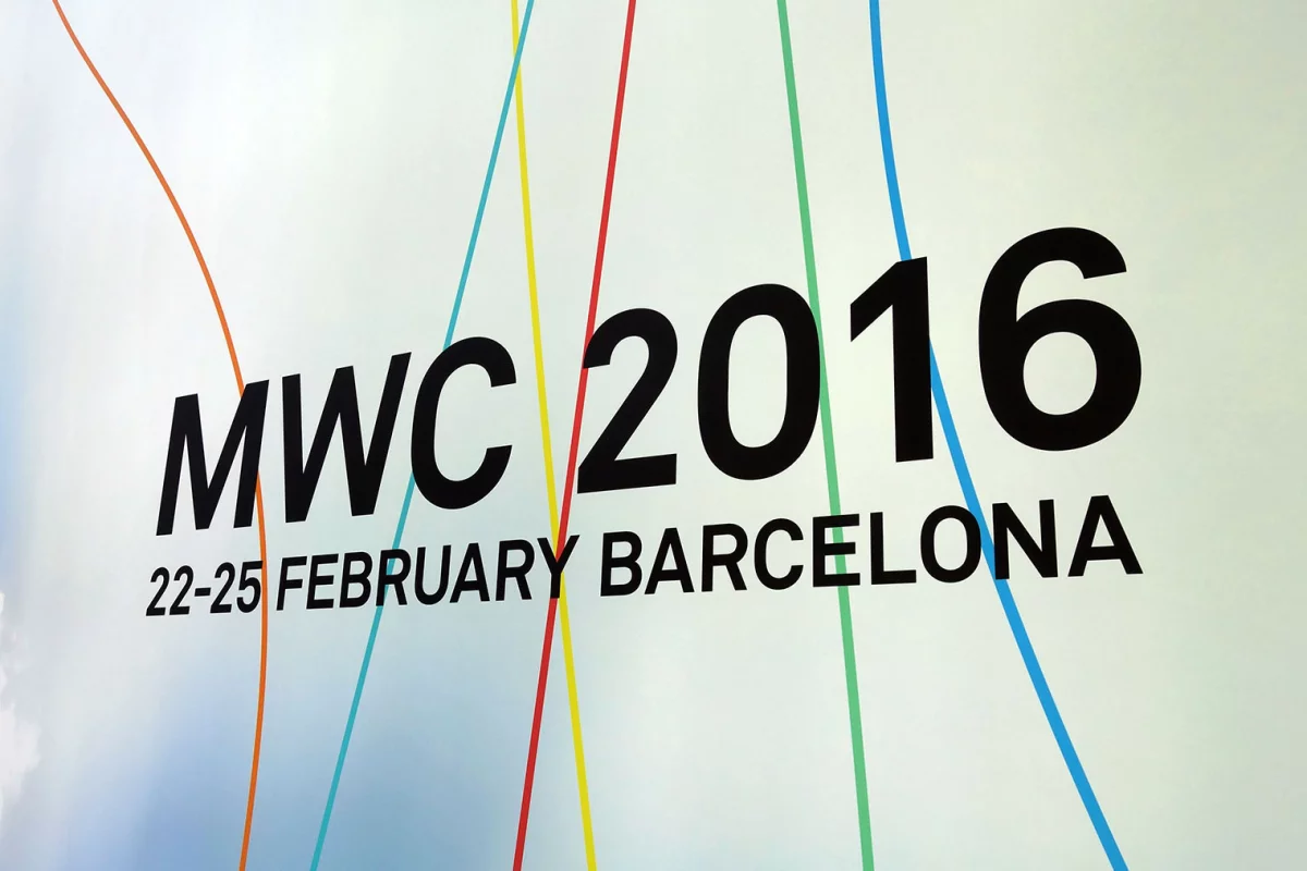 Gizmag breaks down our top picks in smartphones, VR, 2-in-1s and other innovations from MWC 2016