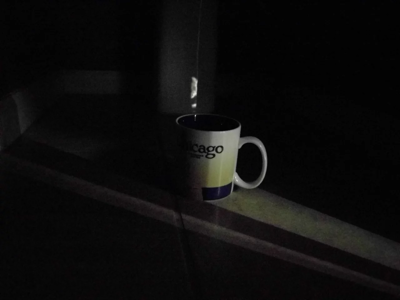 Indoor, poorly-lit camera sample (Nexus 6P)