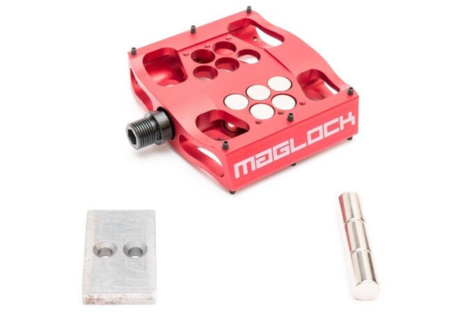 The amount of attraction between MagLOCK pedals and cleats can be adjusted by adding or removing magnets