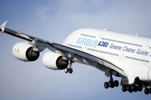 Alternative aircraft fuel test flightPhoto: Airbus S.A.S. 2008