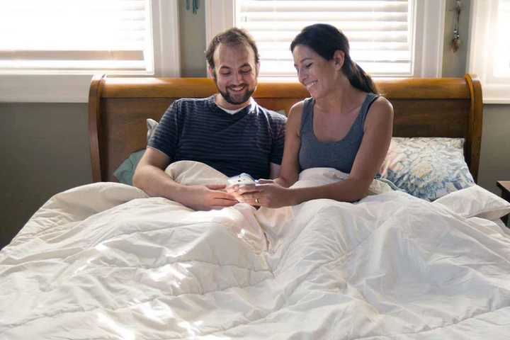 By using Wink to take their basal body temperature, women can access data through Kindara's app about their fertility