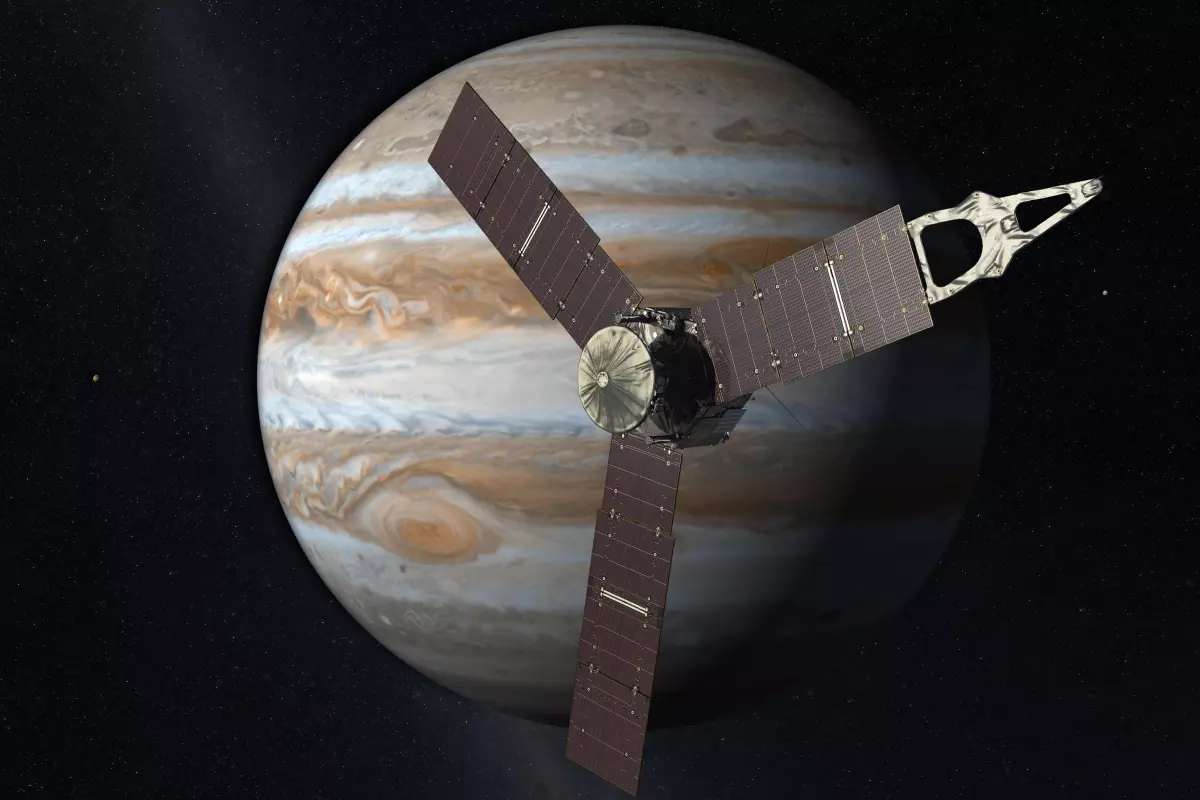 Artist's concept of Juno arriving at Jupiter (Image: NASA/JPL-Caltech)