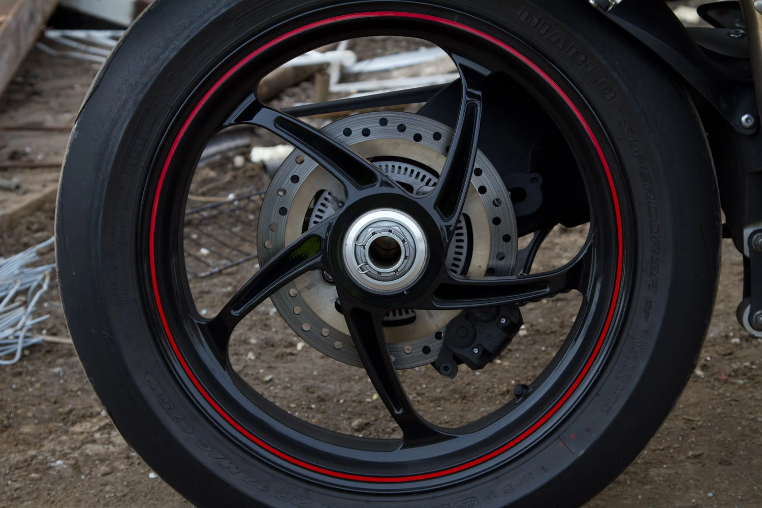 Triumph's Speed Triple R single sided swingarm