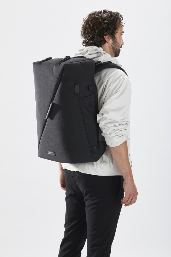 In expanded mode, the RiutBag X35 offers 35 liters of internal storage and can serve as carry-on luggage