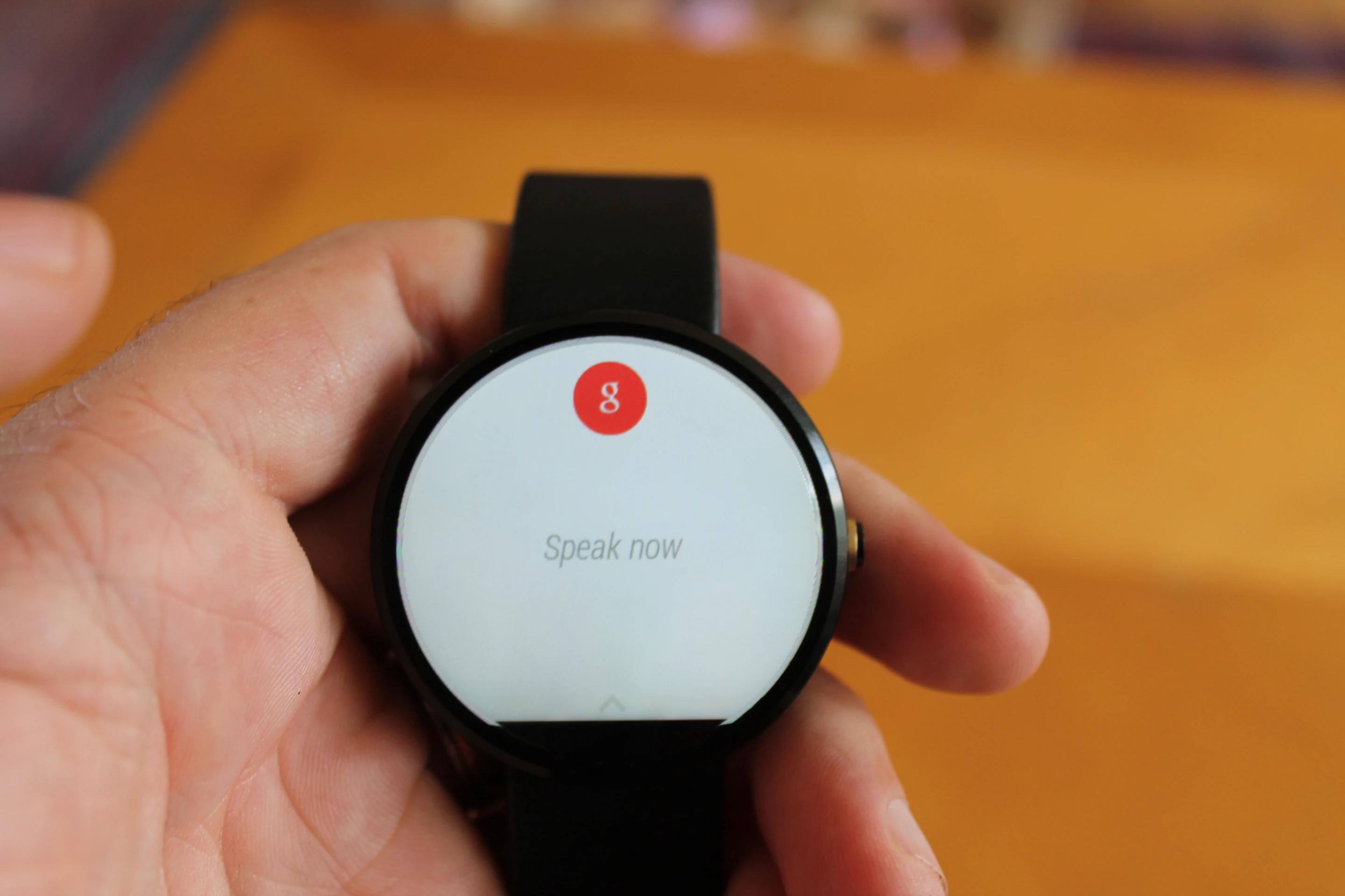 Don't be afraid to talk to Moto 360 (Photo credit: Eric Mack/Gizmag.com)