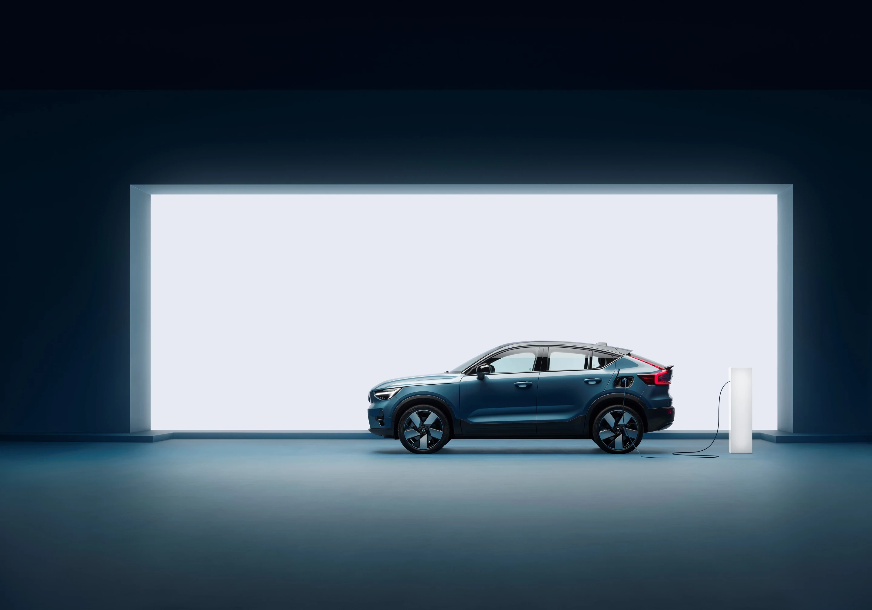 The C40 Recharge has all the benefits of an SUV but with a lower and sleeker design