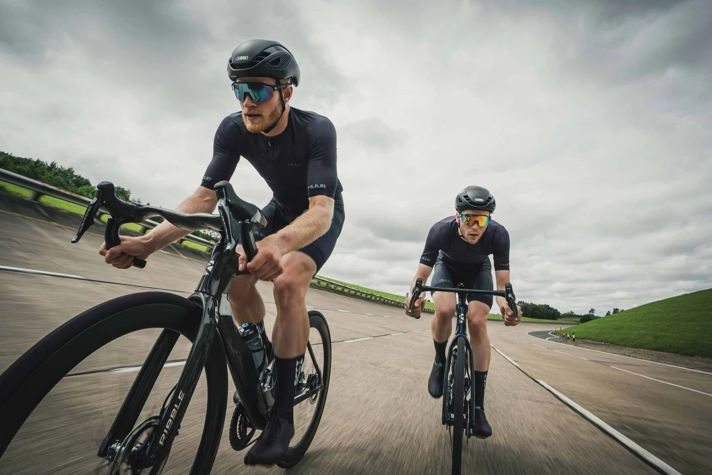 With the Ultra SL R, Ribble aims to offer a road bike with world-beating aerodynamics and speed