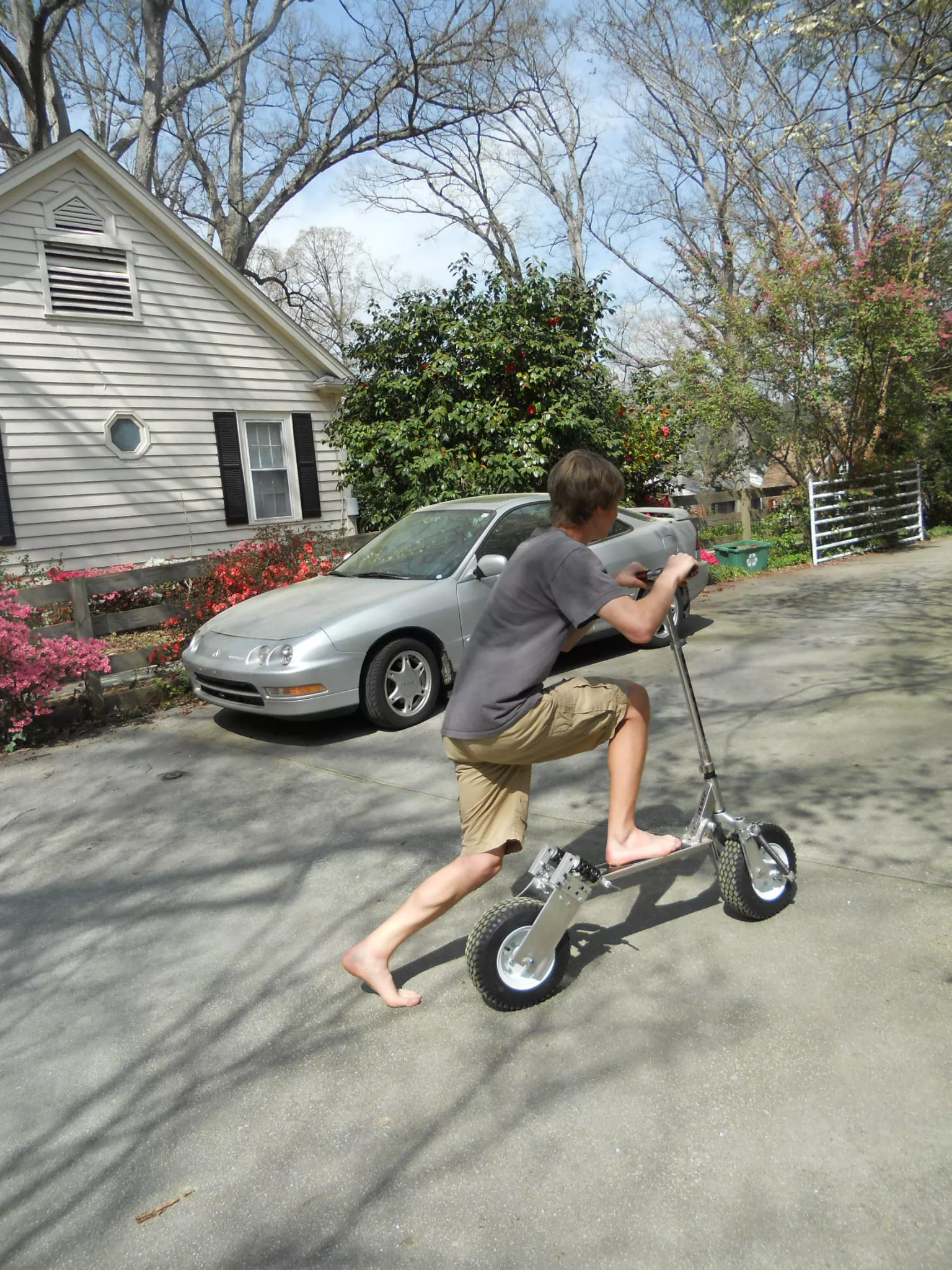 Taking the Katz scooter for a motor-free test run - looks a bit awkward to push