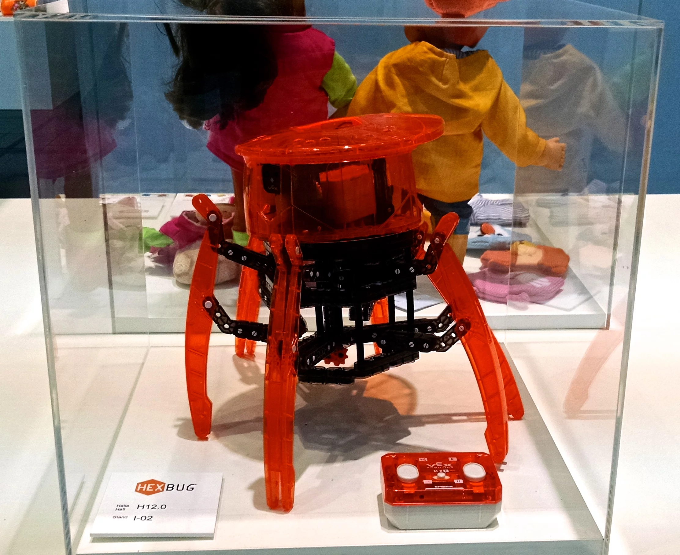 HexBug micro-robotic creepy-crawly (Photo: C.C. Weiss/Gizmag)