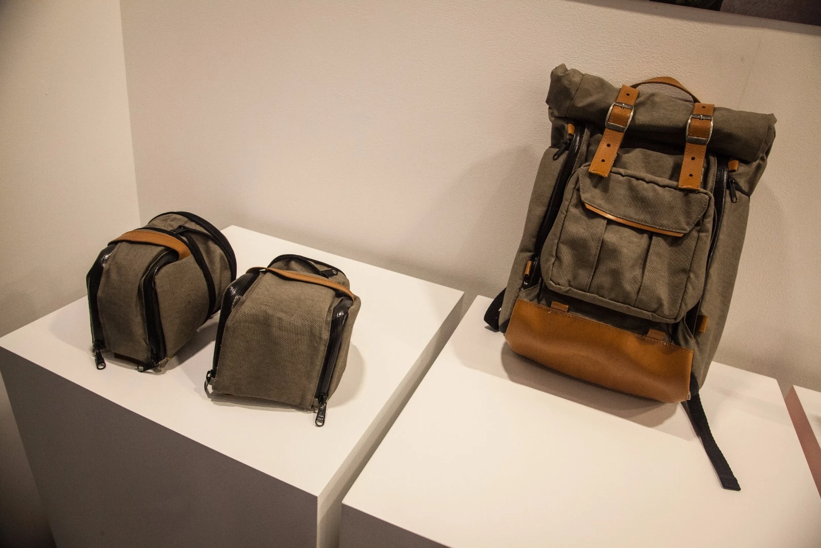 Global Grad Show: ASA is a customizable backpack for mobile photographers. By Isabel Corcao, Pontifical Catholic University of Rio de Janiero, Brazil