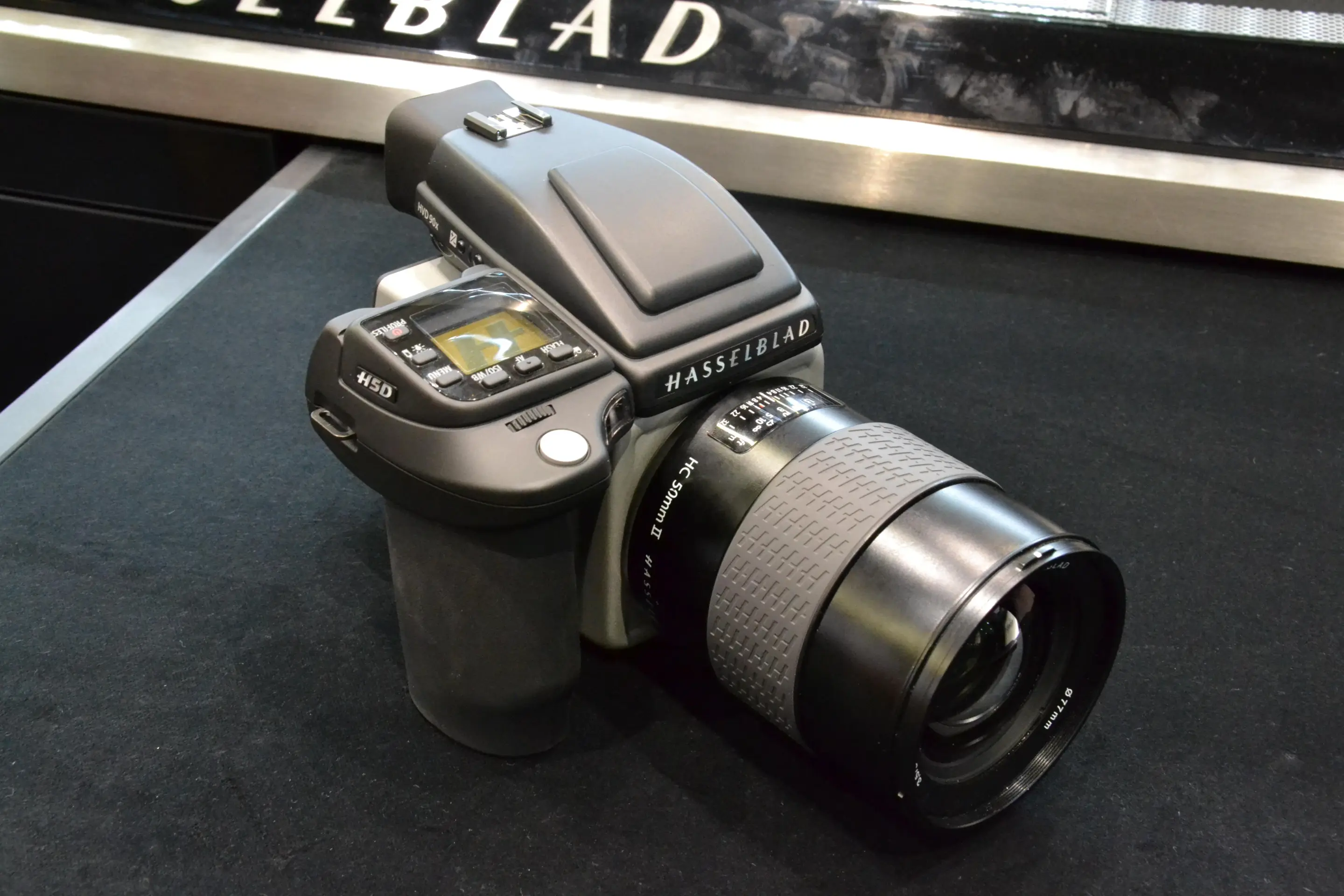 The Hasselblad H5D-50c with Wi-Fi will go on sale in November for €21,400 (Photo: Paul Ridden/Gizmag)
