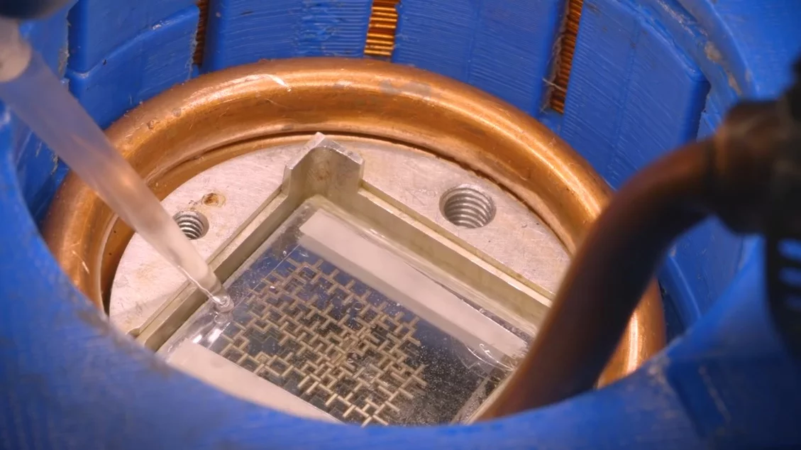 The fluidic device is claimed to be able to perform complex logic functions