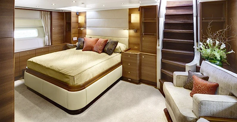 S/Y Antares III bedroom