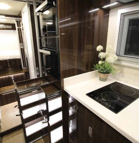 Slide-out pantry space below the oven