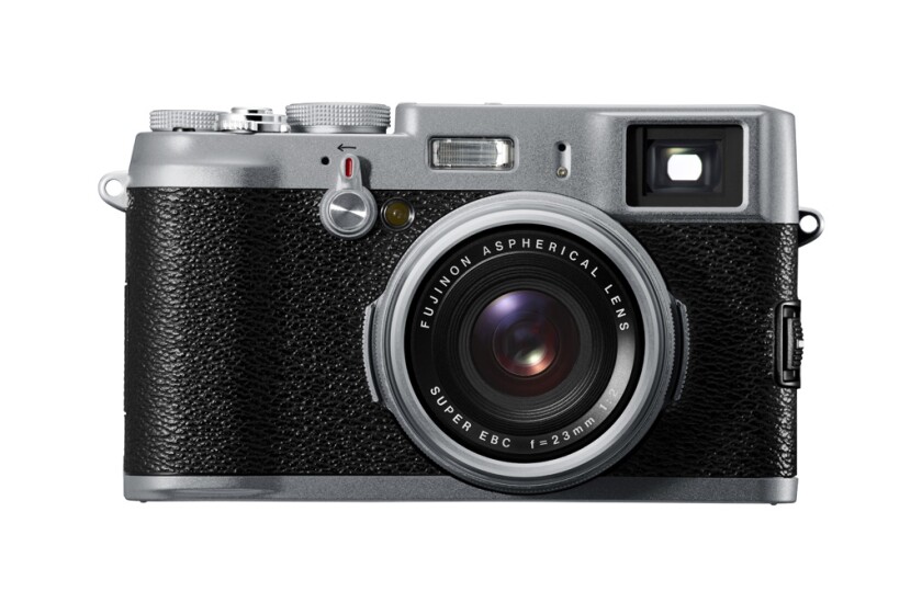 The X100 can record 720p high definition movies which, when using the aperture priority setting, can take advantage of the soft, defocused background effect