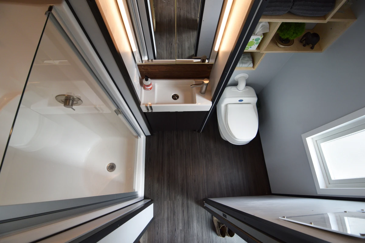 Bird's eye view of the bathroom