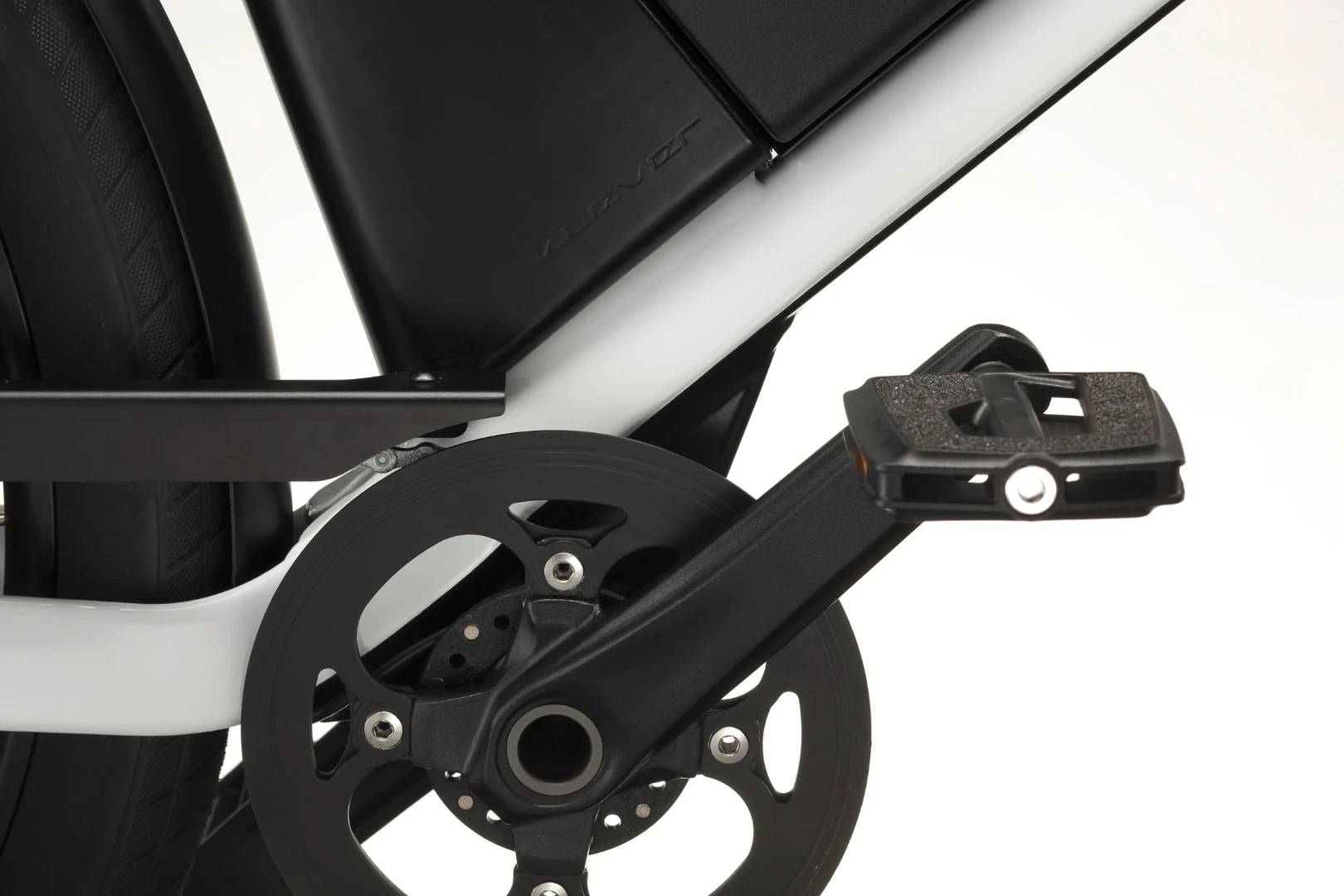 The X series comes in single-, 10- and 11-speed models