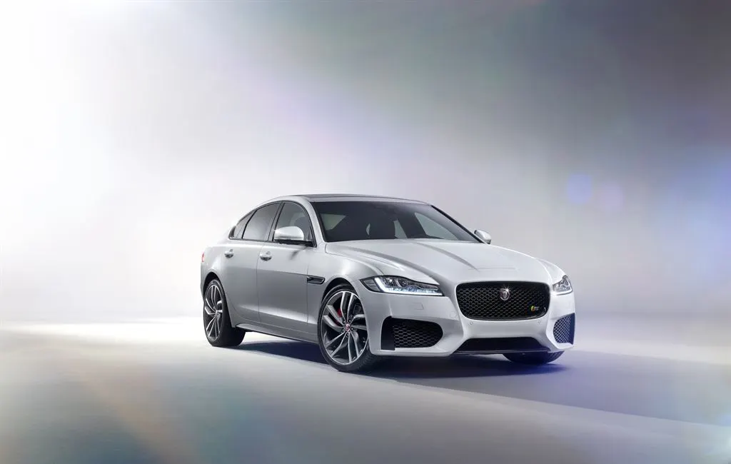 The 2016 Jaguar XF has a choice of textured aluminum interior trims