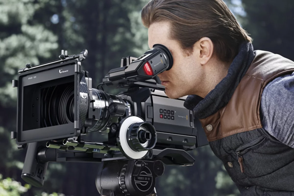 The Blackmagic URSA Mini is a compact Super 35 digital film camera designed for solo or crew use