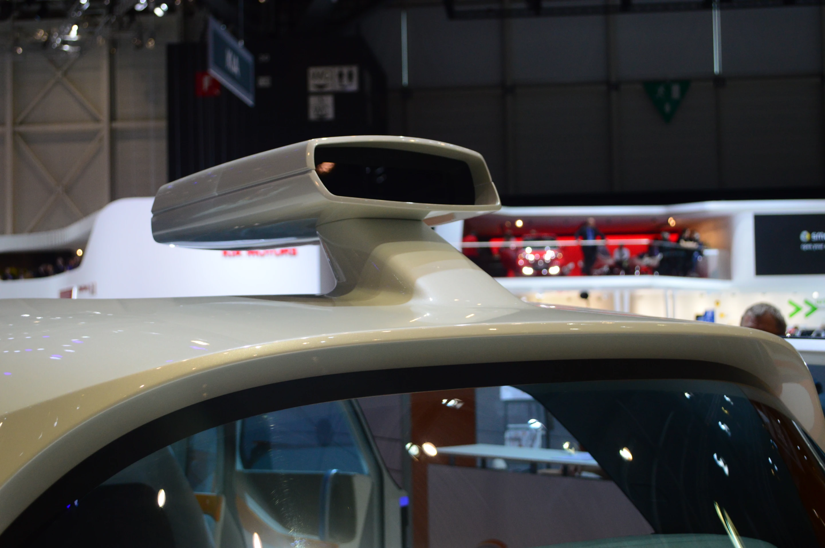 The Link & Go has a roof-mounted LiDAR unit among other autonomous-drive hardware