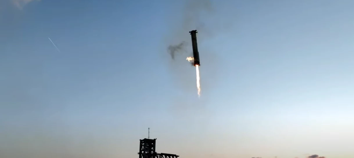 Super Heavy approaching the tower on gimbaled engines