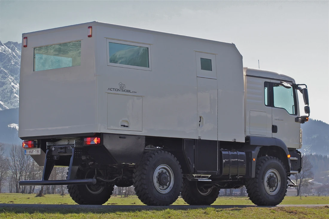 The PURE 4500 HB is planted on a 340-hp MAN chassis