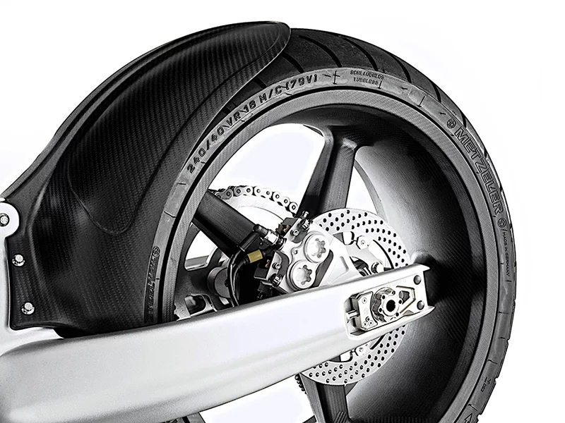 Arch Motorcycle Company's KRGT-1 - billet aluminium swingarm and carbon rear wheel
