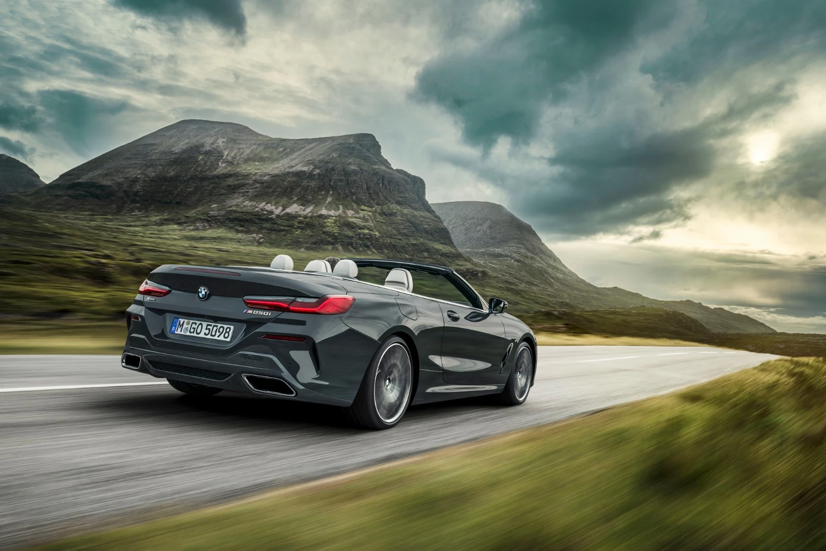The 8 Series Convertible will swoop to market just a few months after the coupe