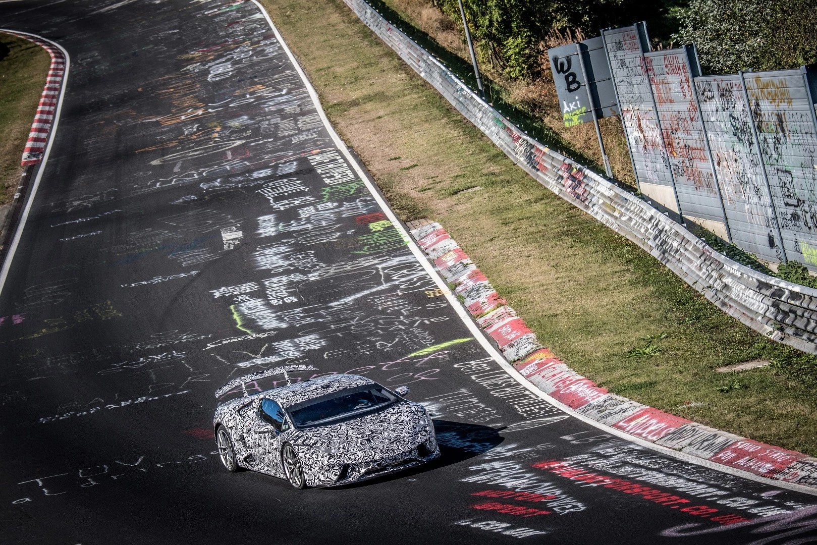 The Huracan takes on the Nordschleife