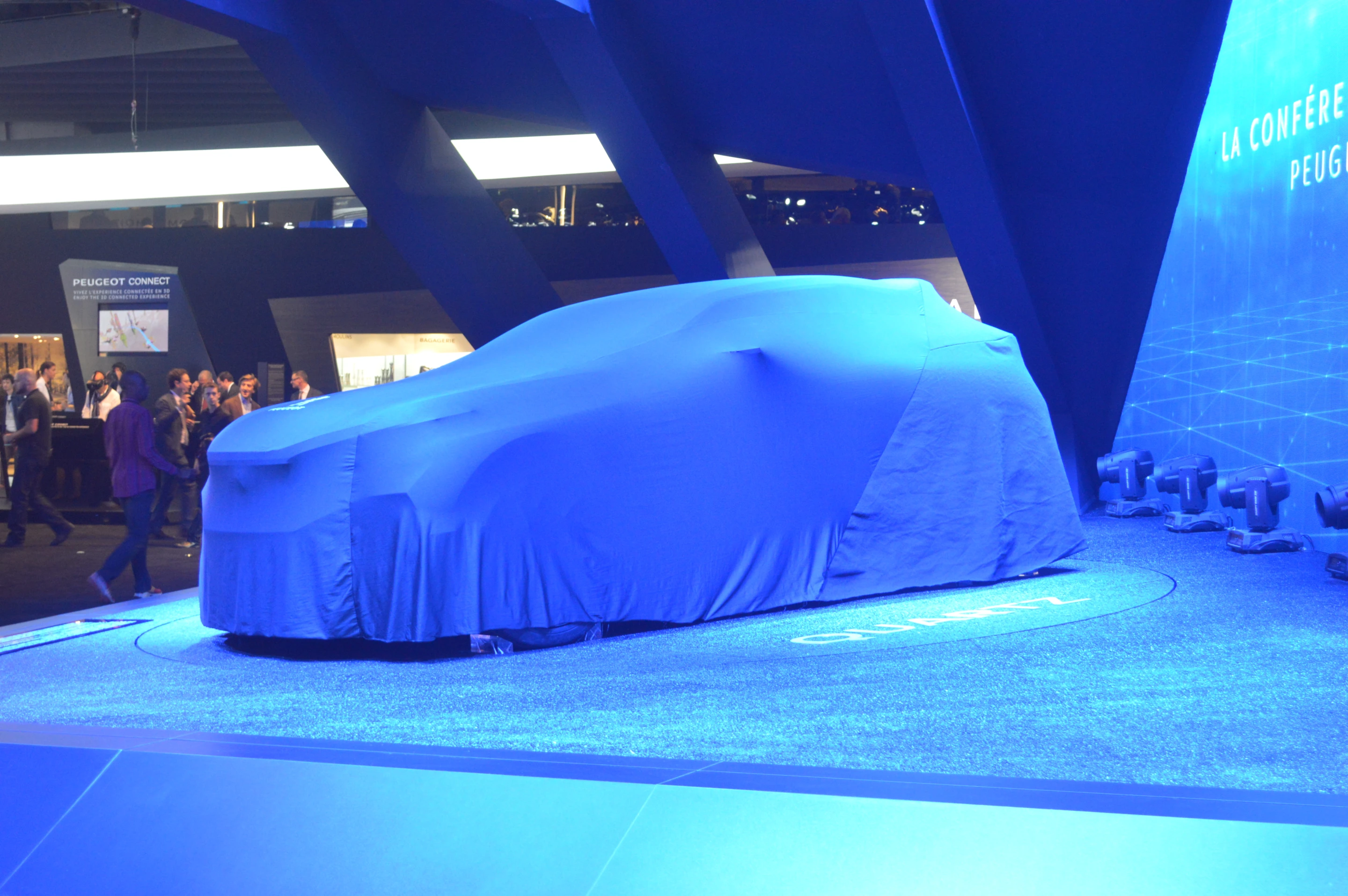 Peugeot readies for its press conference (Photo: C.C. Weiss/Gizmag)