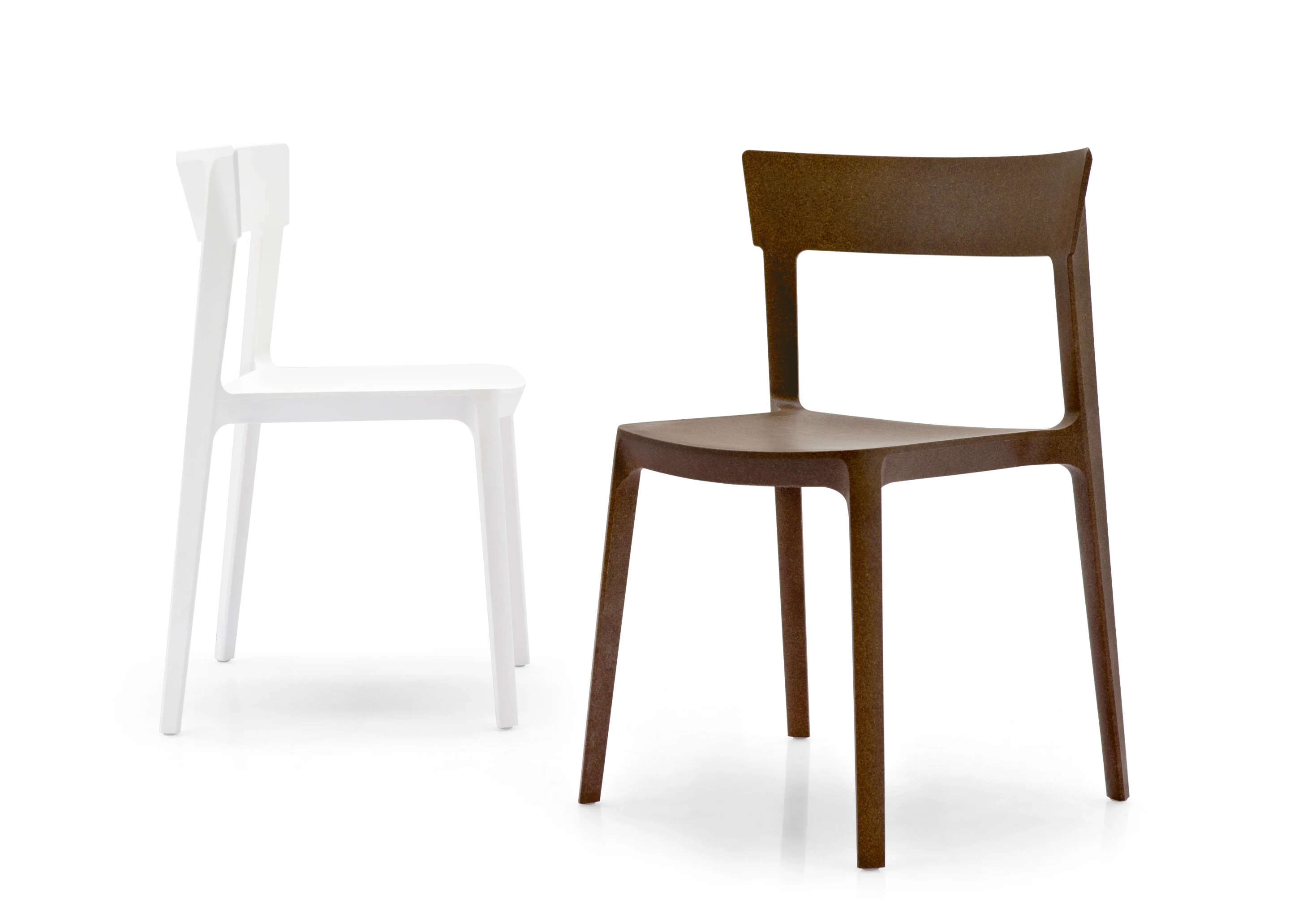 SKIN is Calligaris’ first product made by molding Liquid Wood