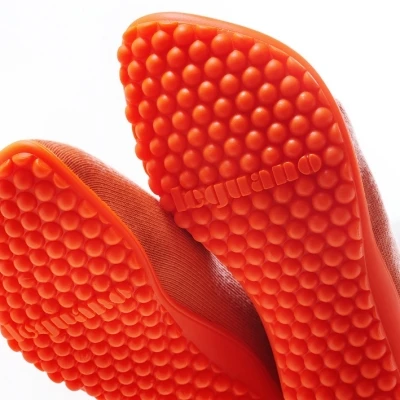 barefoot-leguanos come in a variety of colors