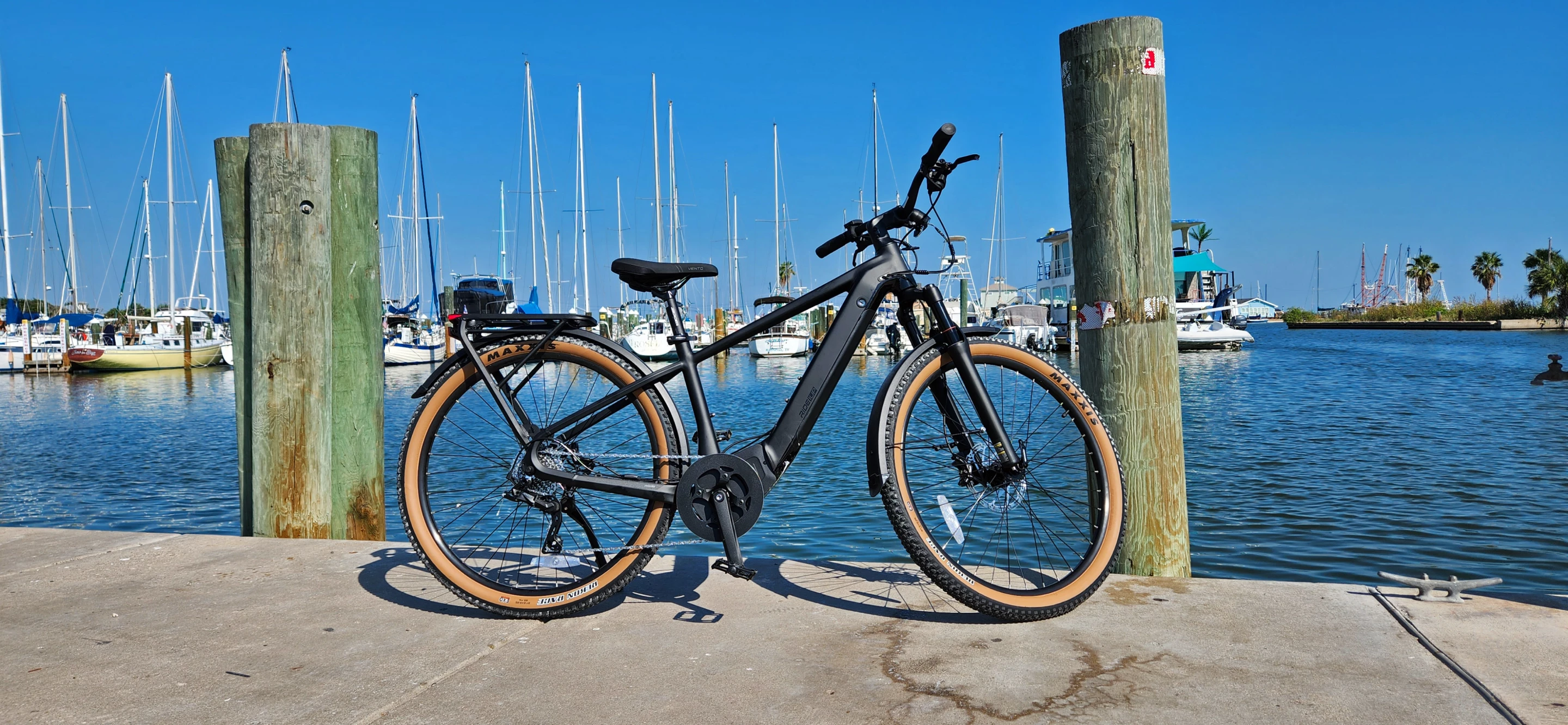 Stopped for a snap along the docks after I realized I hadn't taken any pictures of the right side of the bike
