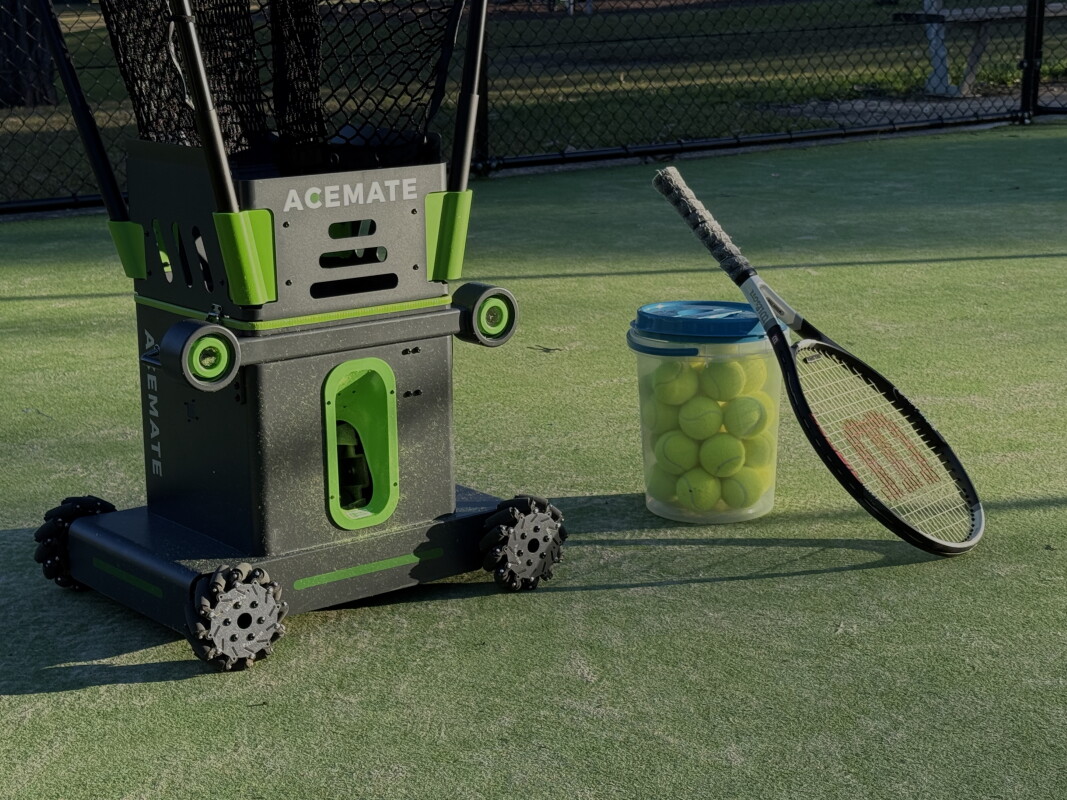 Review: Ball-catching tennis robot rallies with you like a human