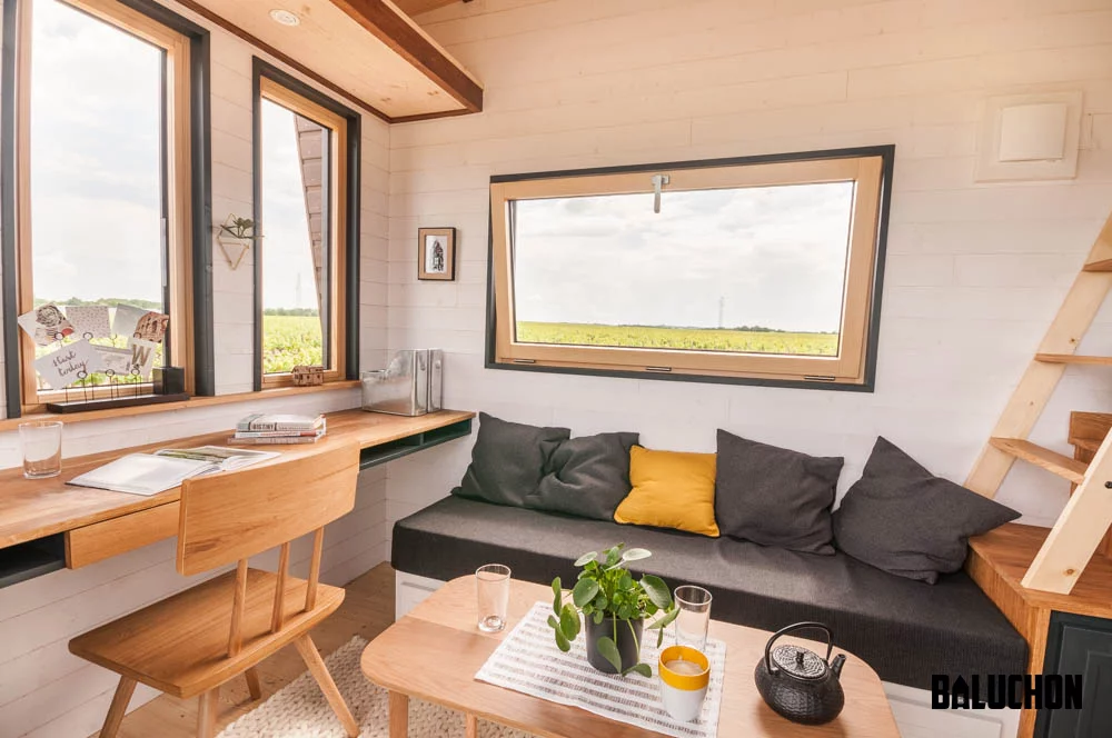 Inside the Intrépide tiny house by Baluchon