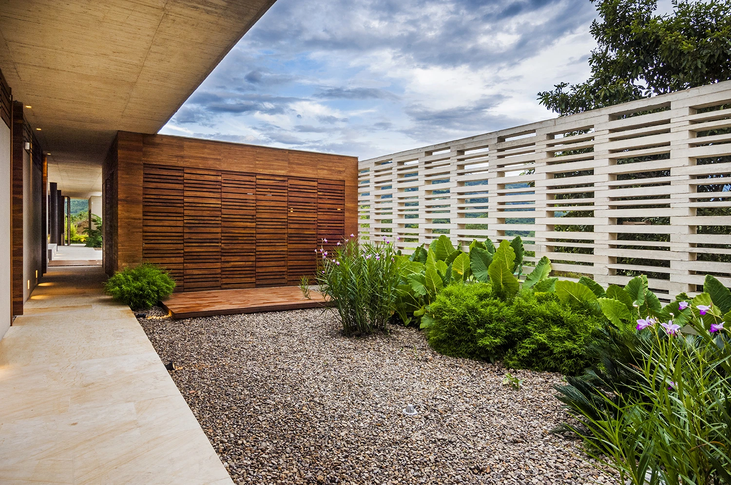 Casa 74 also features a rainwater catchment system which collects rainwater for use as irrigation (Photo: David Uribe)