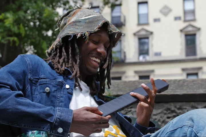 The Chorda portable groove machine combines aspects of Artiphon's innovative Instrument 1 and Orba music creation tools, and is currently the subject of a Kickstarter campaign