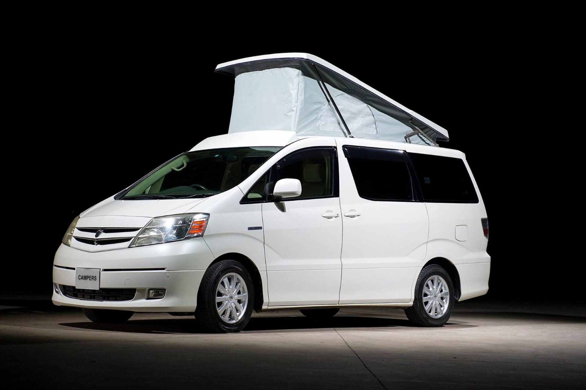 Bifuel hybrid camper van drives 1,000 miles and camps on pure battery