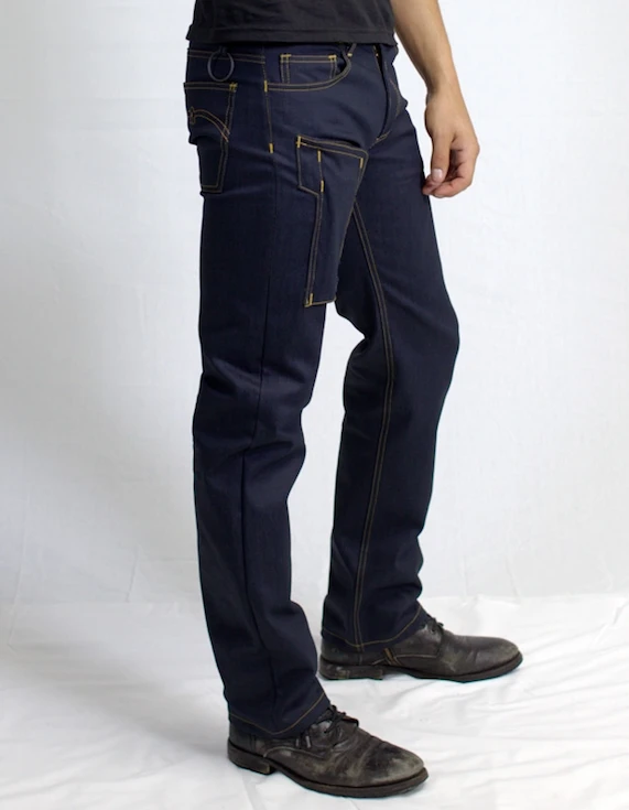 When not using the smartphone, a flap can be used to make the jeans appear just like any other.
