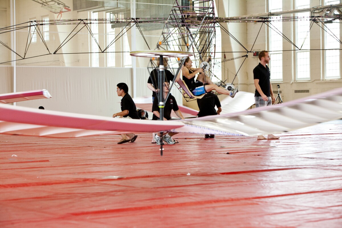 Humanpowered Gamera helicopter hovers its way into the record books