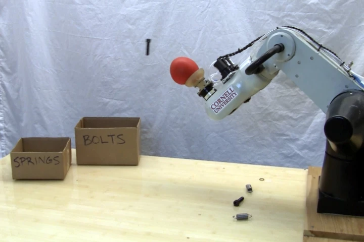 The robotic universal jamming gripper can now throw objects using a blast of high-pressure air (Photo: John Amend, Cornell University)