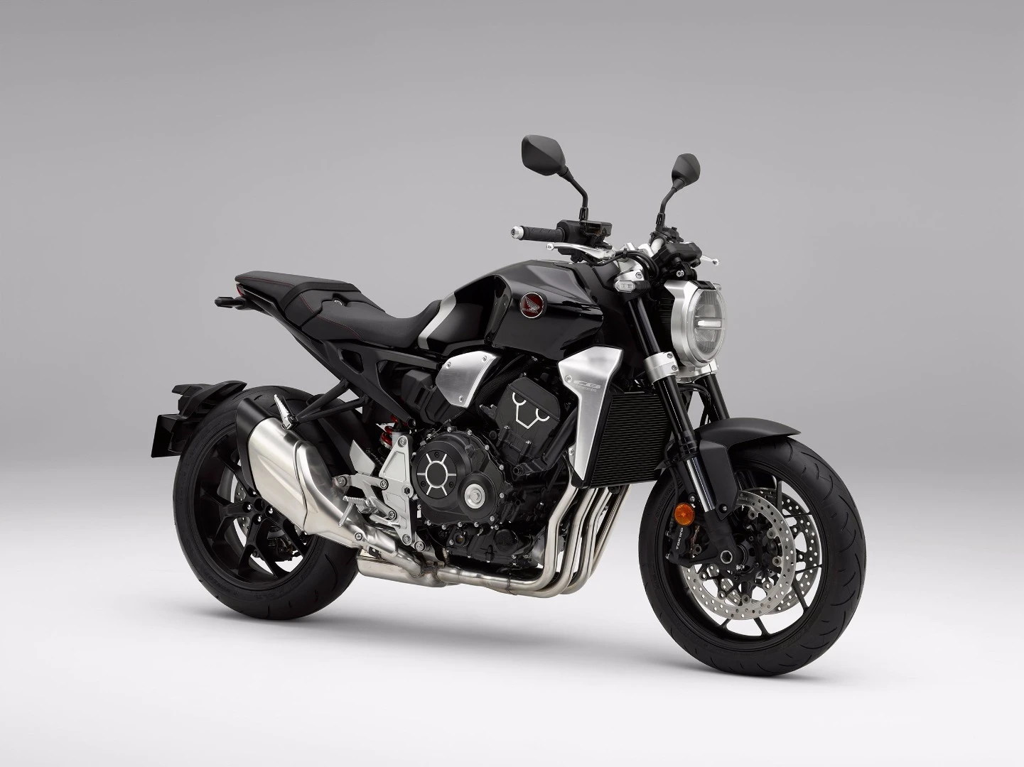 The 2018 Honda CB1000R is a naked project based on the Fireblade
