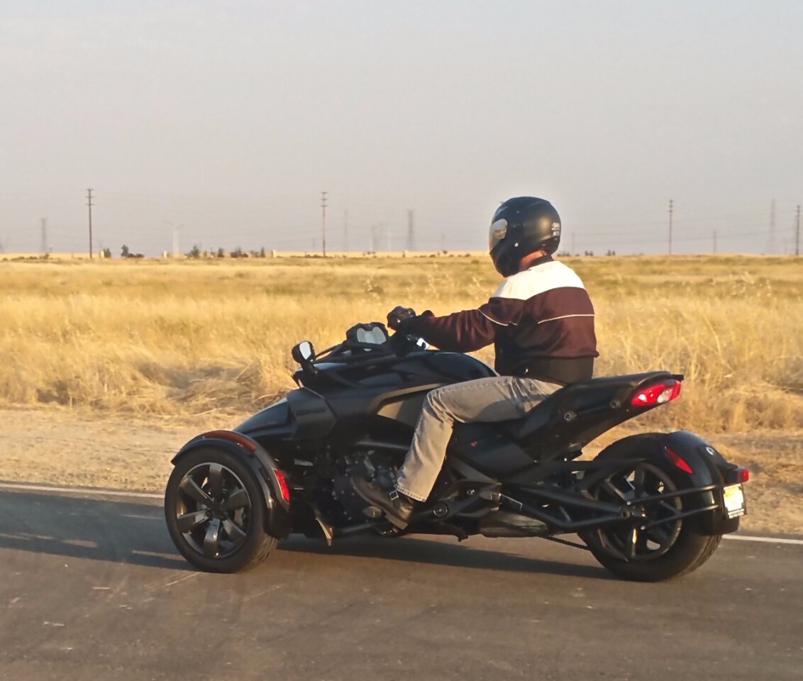 The Spyder F3-S provides a comfortable upright riding position