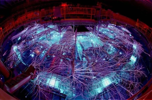 beam me up Scotty: an electrical storm lights up the surface of the Z machine, an accelerator built to simulate what happens during a nuclear explosion.