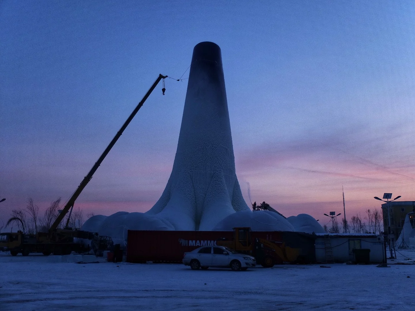 The Flamenco Ice Tower's walls have an average thickness of just 25 cm (9.84-in)