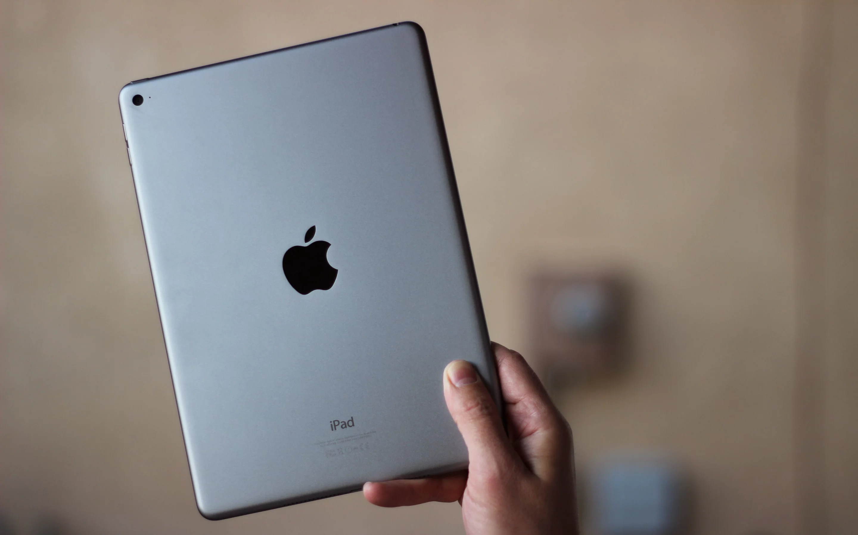 iPad Air 2 (Photo: Will Shanklin/Gizmag.com)
