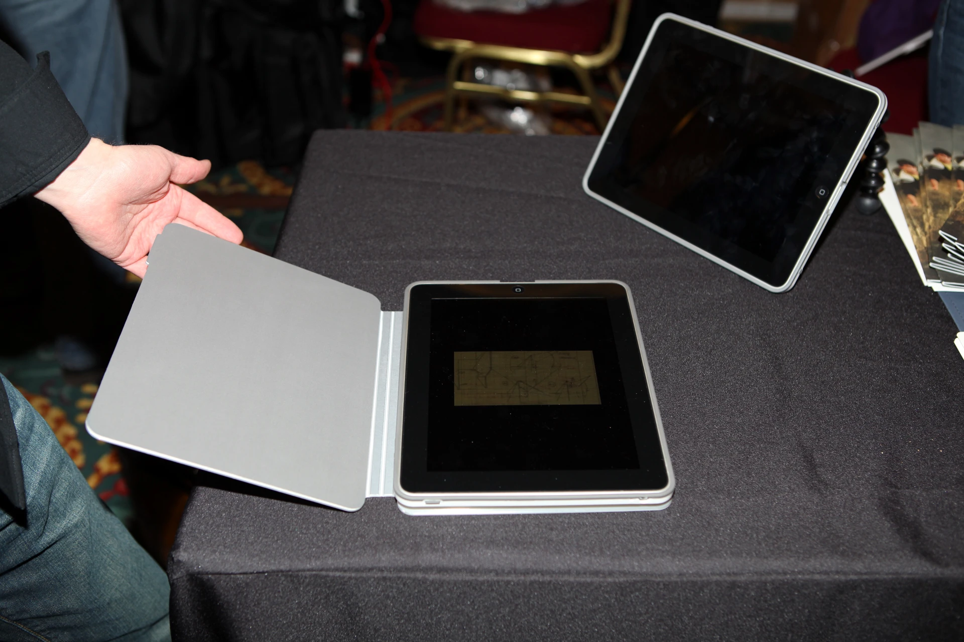 Protecting an iPad as CES, the fiendishly clever Joby Ori iPad stand