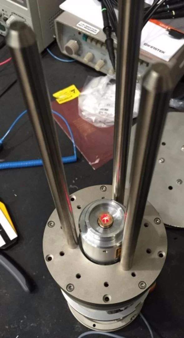 Detail of the LaserPipe alignment assembly