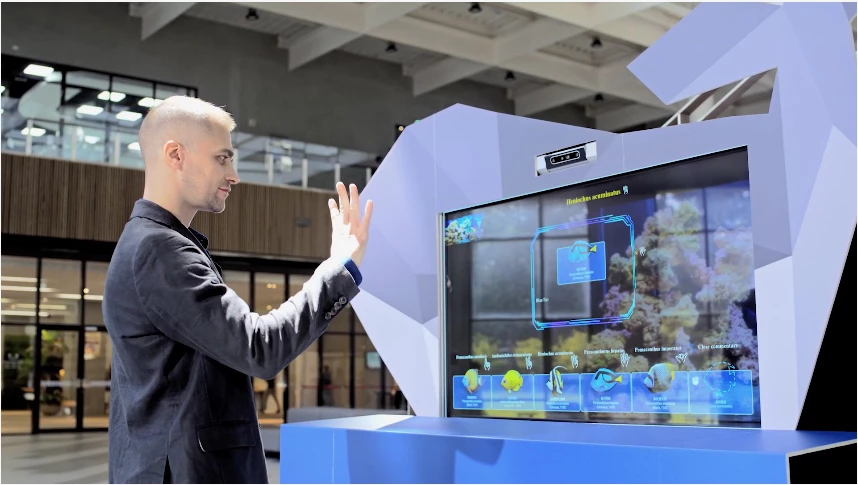 The AI Aquarium's gaze-tracking and object recognition systems are reportedly not affected by factors such as ambient light or water clarity